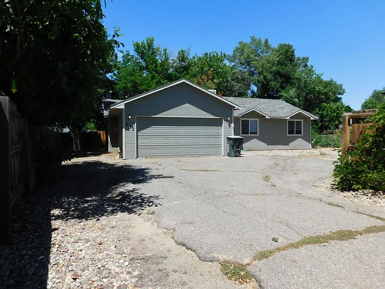 731 Ranch Rd — Photo 2