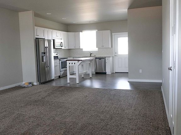 2nd image of 1133 S June Dr