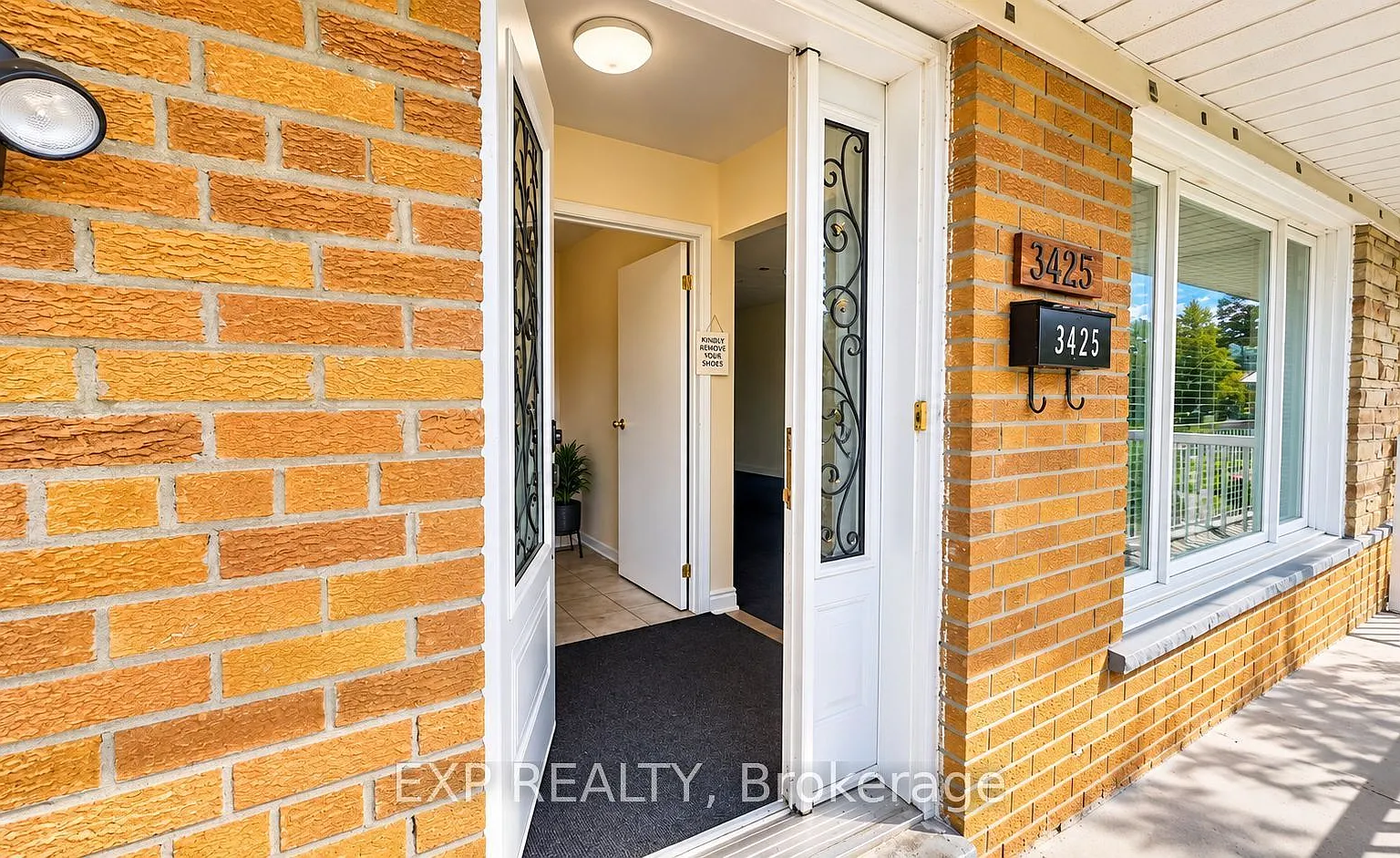 3 bed, $2,695 — Photo 4