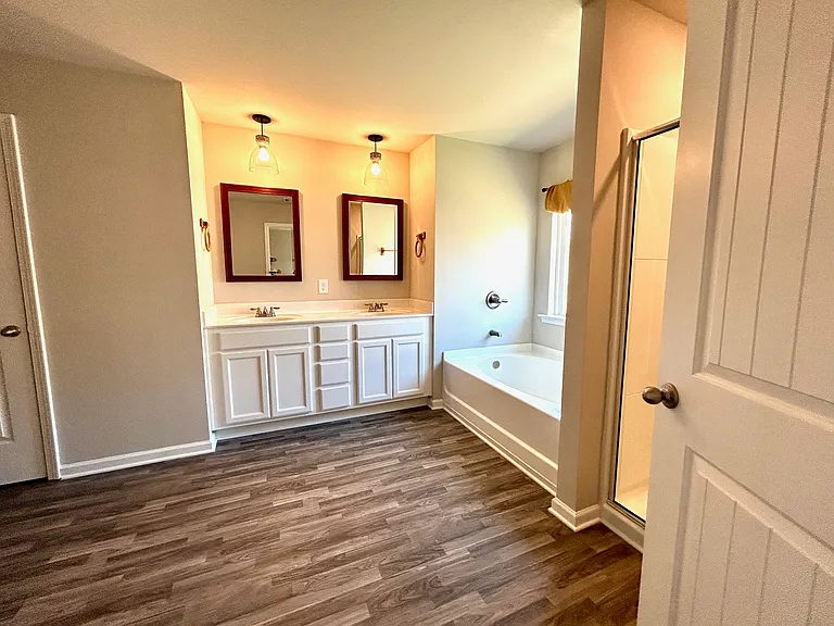 204 Aimes Dr — Photo 22