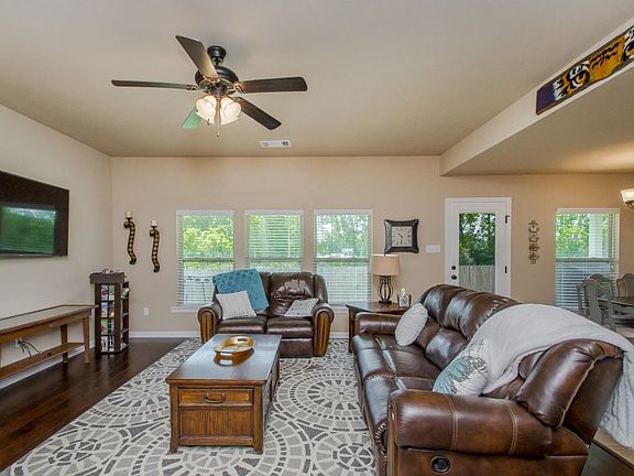 5th image of 15324 Mossystone Dr