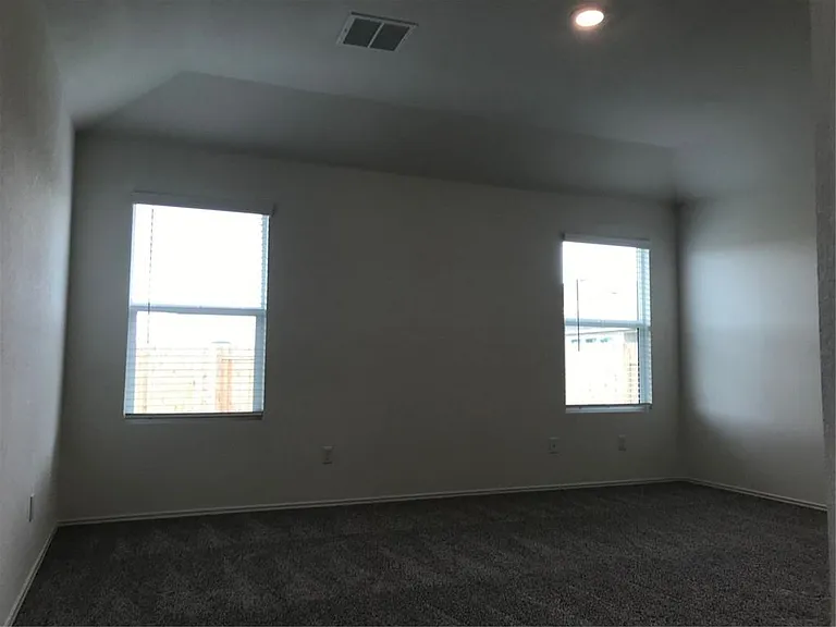 107 Ozark Dr — Photo 9