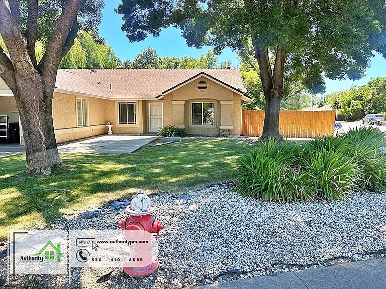 2709 Citrine Ave — Photo 1