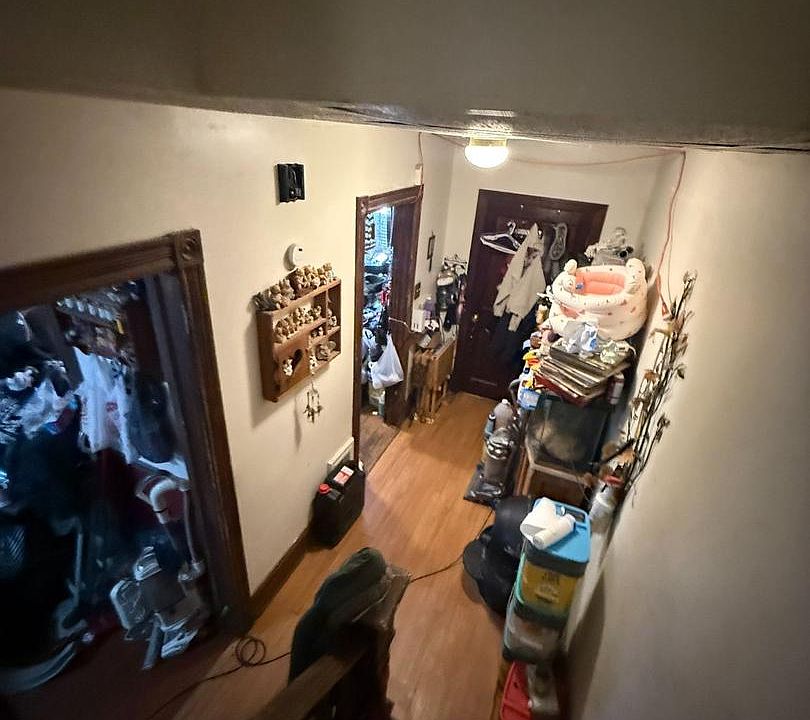 2nd image of 1645 W Market St