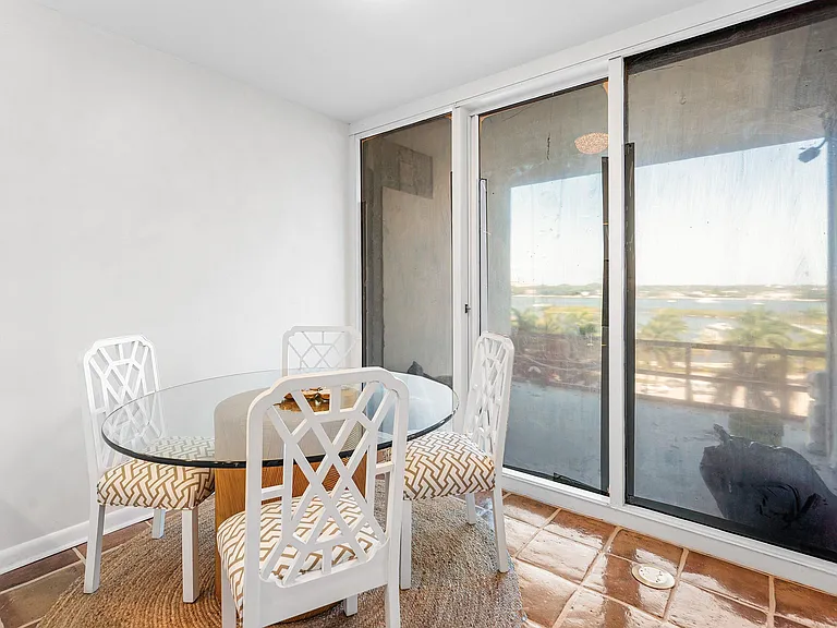529 S Flagler Dr #6G — Photo 7