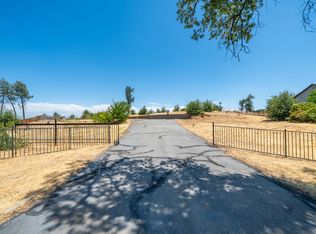 10123 Victoria Dr, Redding, CA 96001