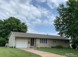 735 Clay St, Minneapolis, KS 67467
