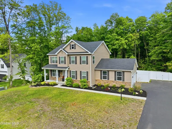 29 Stone Ridge Road, Wilton, NY 12831