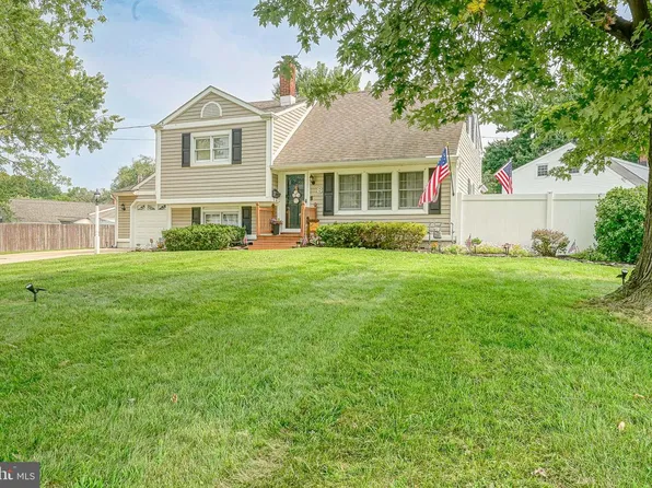 8 Paterson Ave, Pennsville, NJ 08070