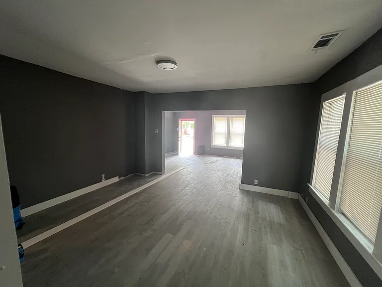3622 Meyers St — Photo 8