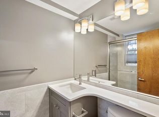 1741 N Troy St APT 426, Arlington, VA 22201