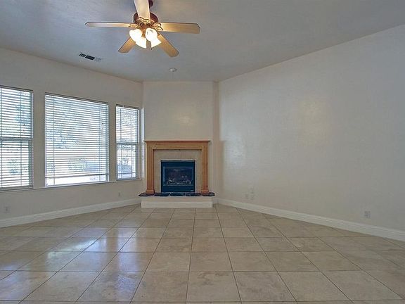 4th image of 12419 Oak Leaf Ct