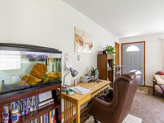 2nd image of 1324 W Gilbert St #1