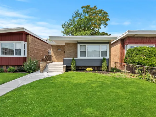 9004 S Oglesby Ave, Chicago, IL 60617