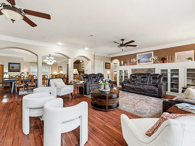 2720 Oates Dr — Photo 64