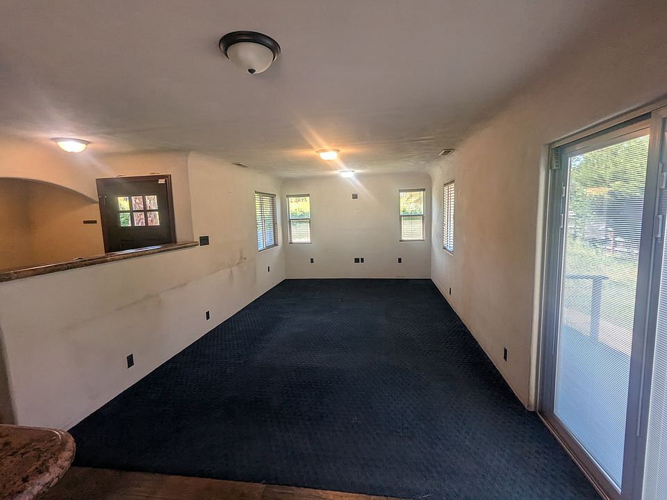 1st image of 169 Oak Grove Rd