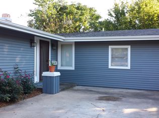 118 E South St, Mount Sterling, IL 62353