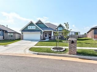 18000 Marea Dr, Edmond, OK 73012