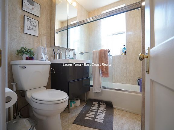 4th image of 79 Babcock St #4A