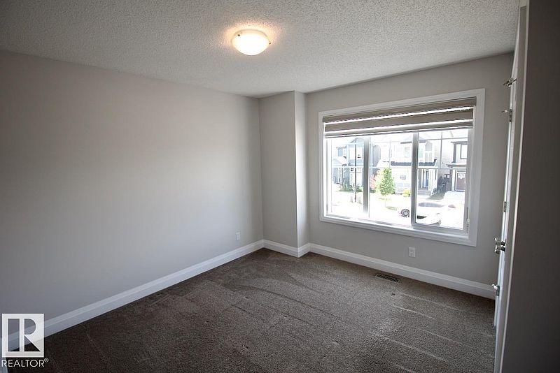 Edmonton House for rent - 3 Bedrooms — photo 16