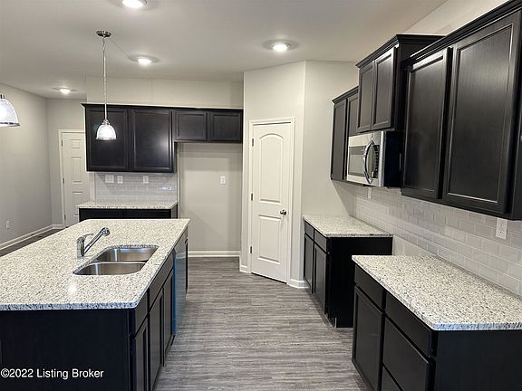2nd image of 11922 Parkside Vista Ln