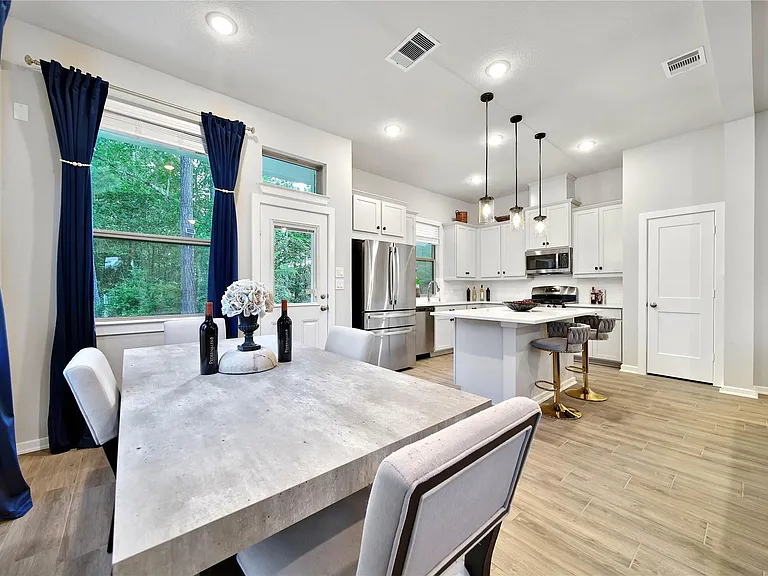 104 Red Cascade Ct — Photo 13
