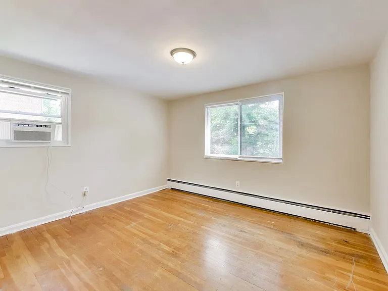 702 Chaney Dr — Photo 30
