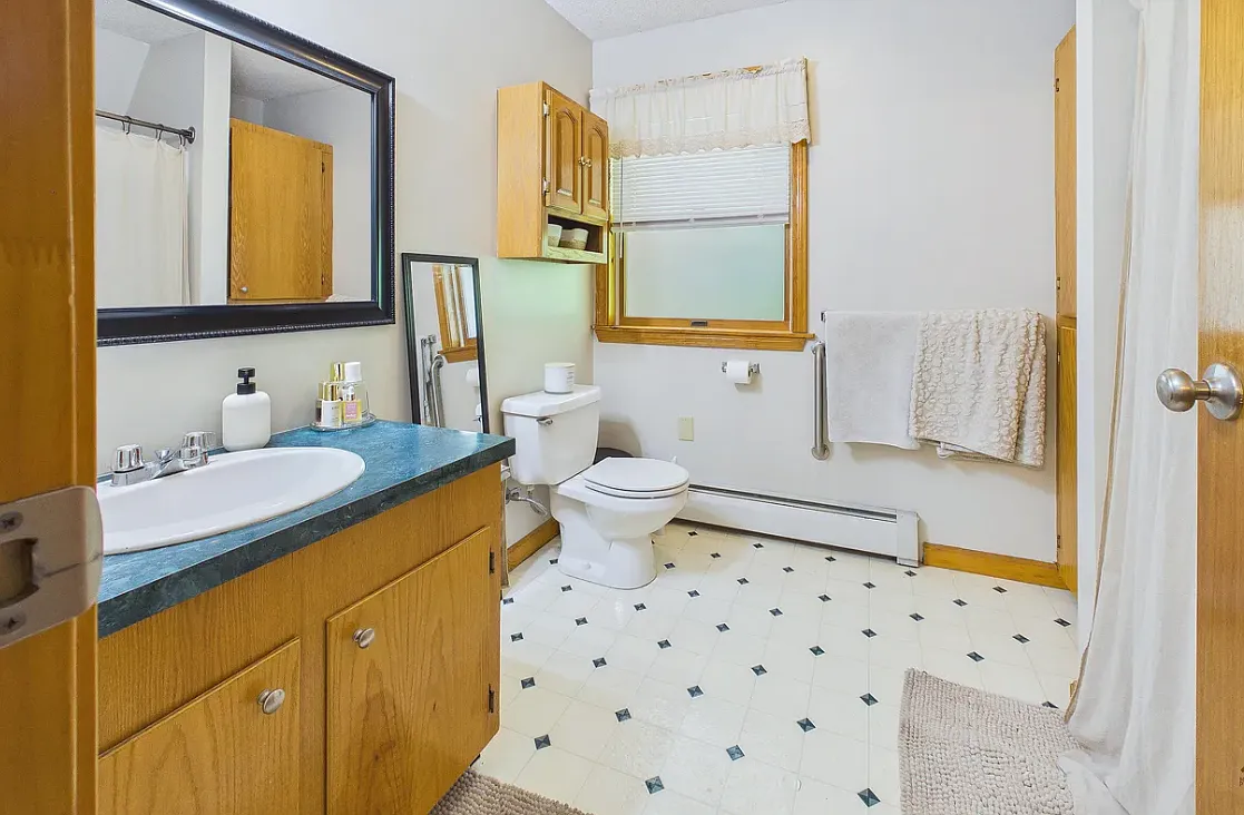 2 bed, 850 sqft, $1,950 — Photo 3