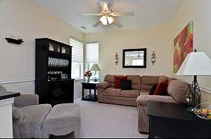 3rd image of 3025 Pleasant Plains Dr