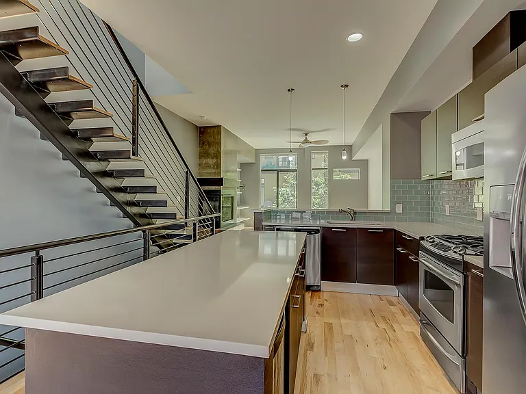 2345 Walnut St #17 — Photo 5