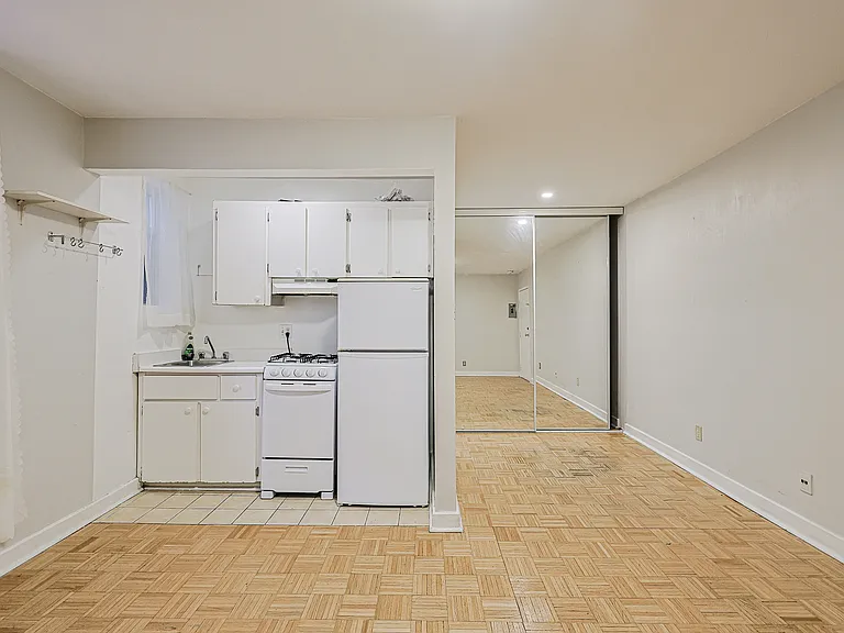 33 Maitland St #303 — Photo 9