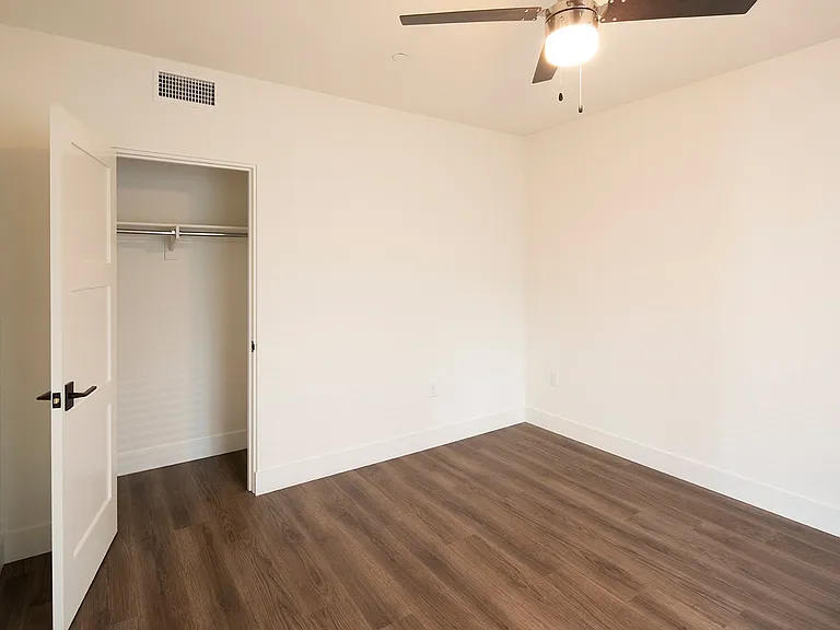 Mission West Lofts — Photo 6