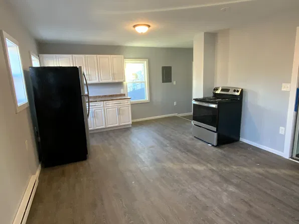 23 Sigel Street, 23 Sigel St #3, Worcester, MA 01610