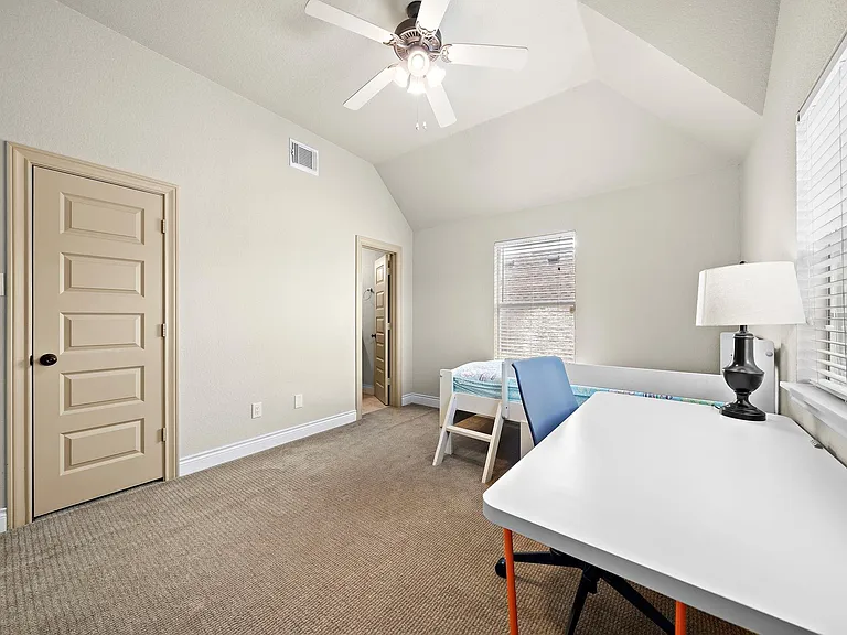 22634 Cascade Springs Dr — Photo 24