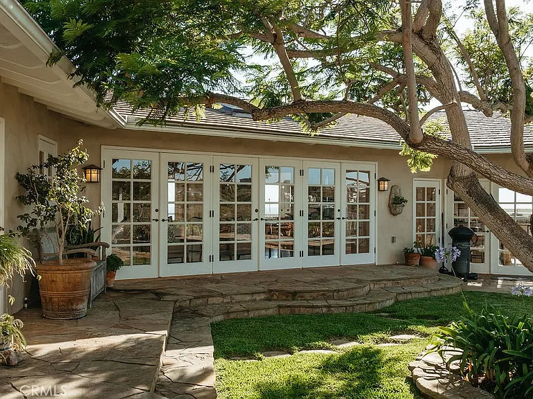 407 Mendoza Ter — Photo 54
