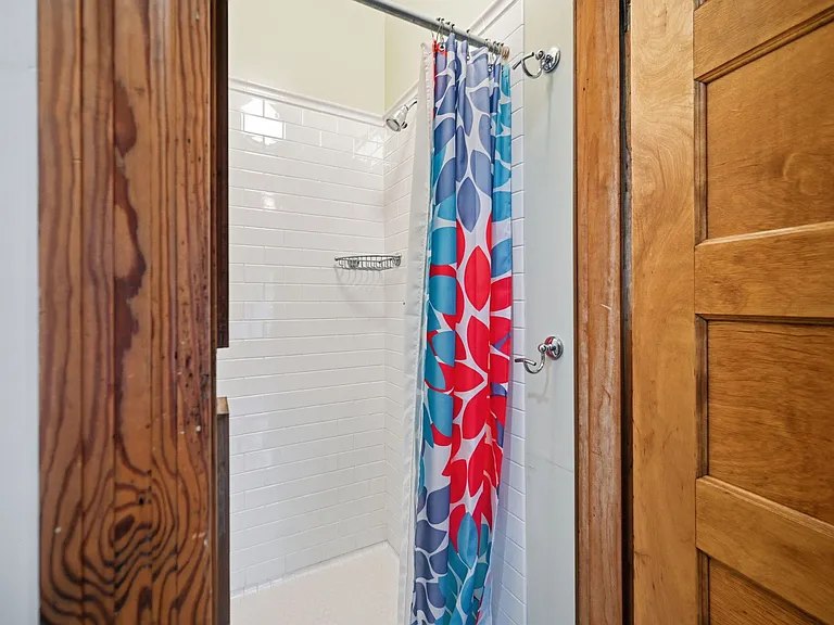 922 E Capitol St NE — Photo 41
