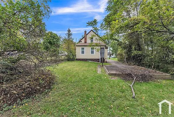 9705 Orleans Ave — Photo 10