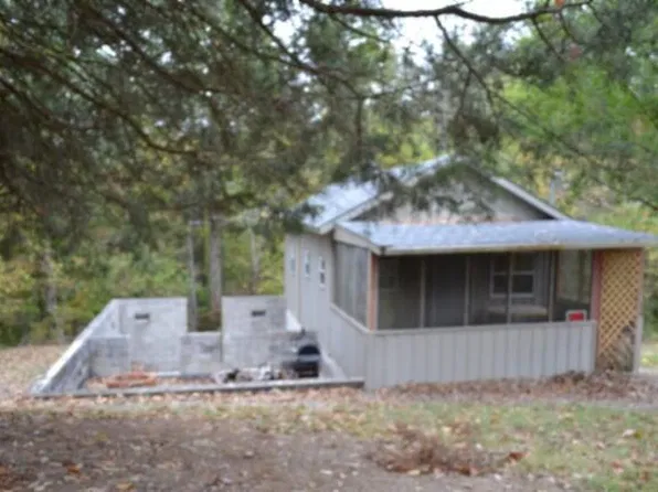 128 Cummins Ct, Celina, TN 38551