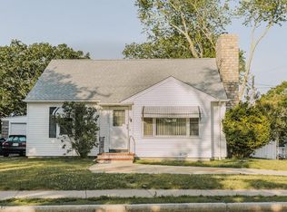 1020 Rockdale Ave, New Bedford, MA 02740