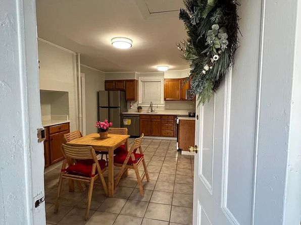 41 Cold Spring Rd #1