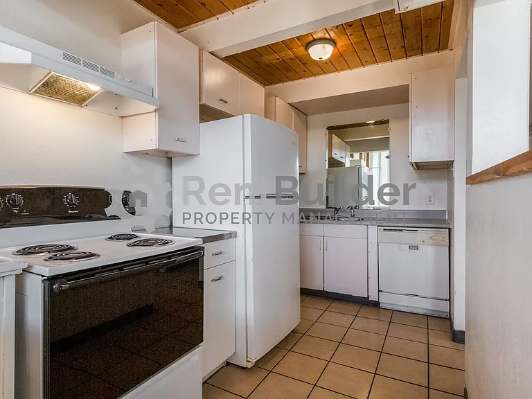 1605 Coal Ave SE — Photo 5