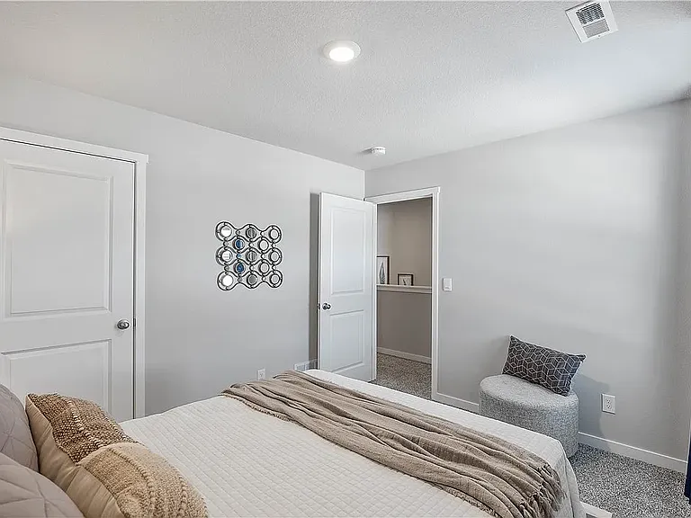 4147 Easton St — Photo 8