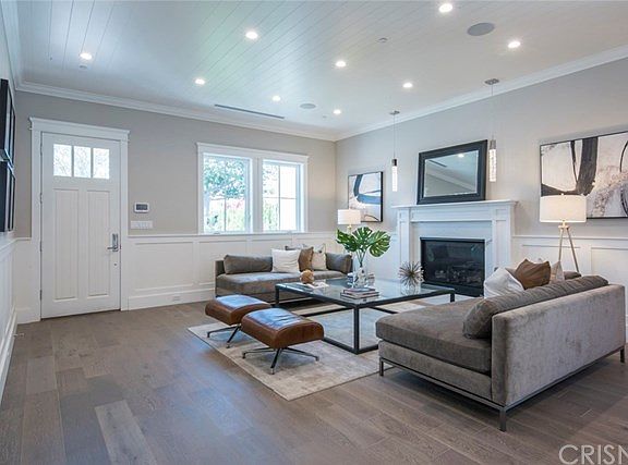 5th image of 4114 Bakman Ave