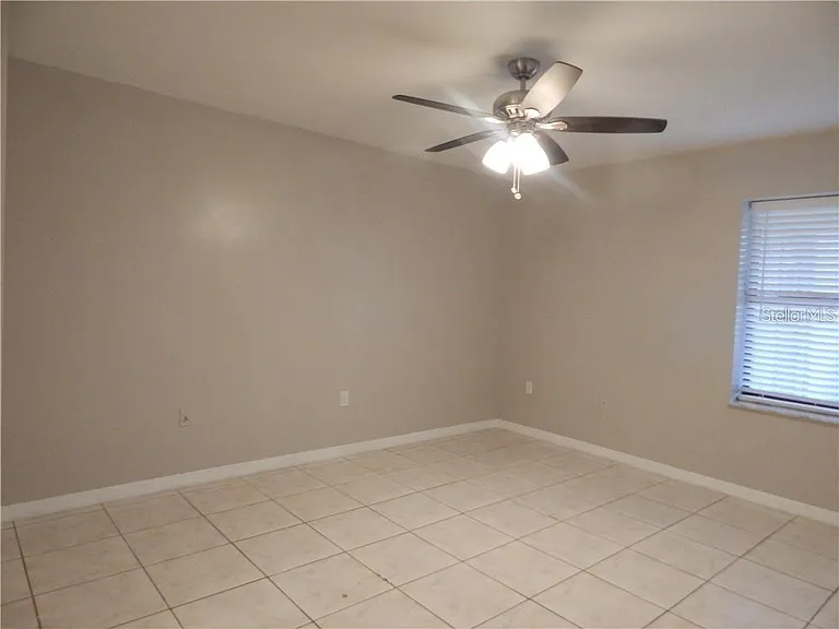 307 Sherborne Ln — Photo 10