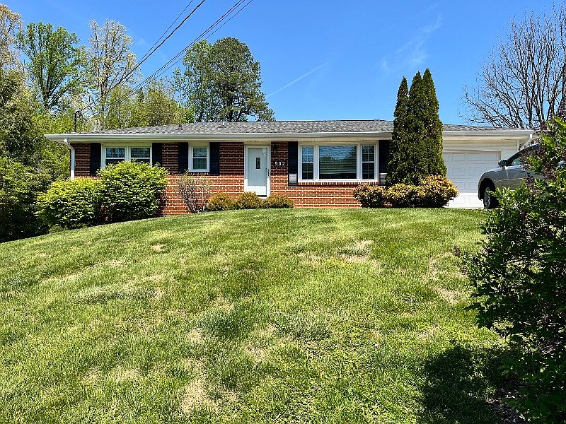 1st image of 502 N Gilmer Park