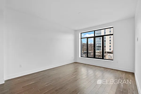 Rented by (Legacy) Elegran | media 15