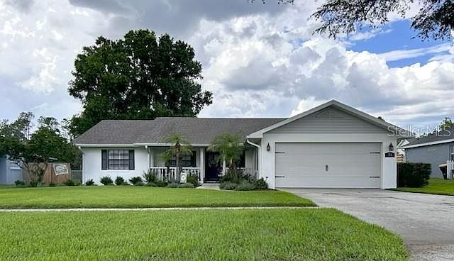 1st image of 334 Palmview Cir N