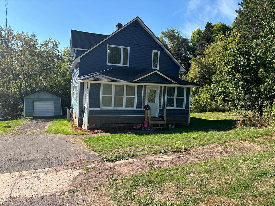 1st image of 453 E Oak St