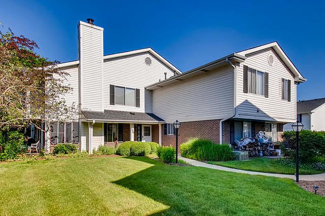 1st image of 579 Willowcreek Ct