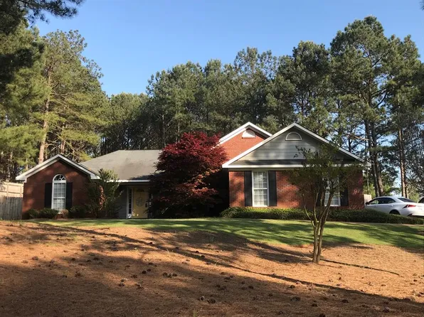 119 Village Ct, Hamilton, GA 31811